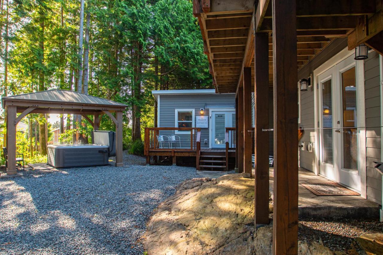 The Francis Boutique Inn Ucluelet Buitenkant foto
