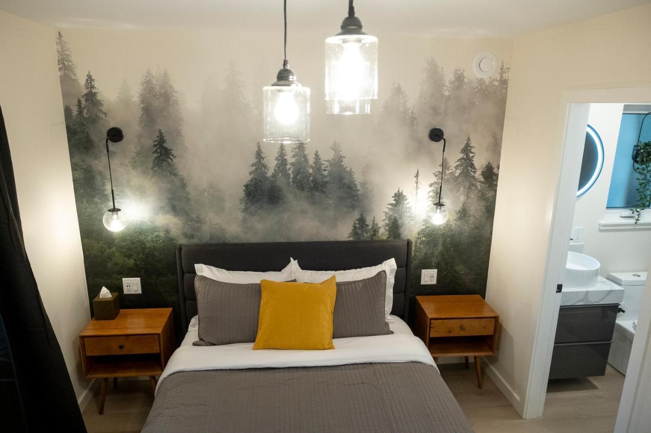 The Francis Boutique Inn Ucluelet Buitenkant foto