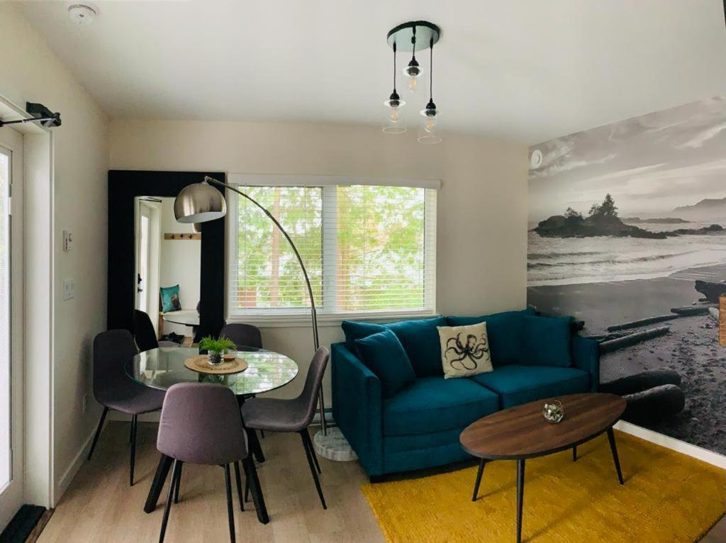 The Francis Boutique Inn Ucluelet Buitenkant foto