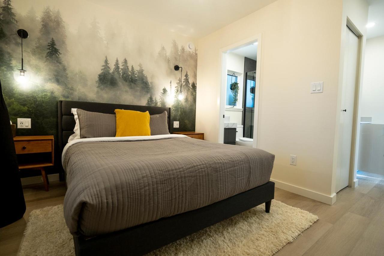 The Francis Boutique Inn Ucluelet Buitenkant foto