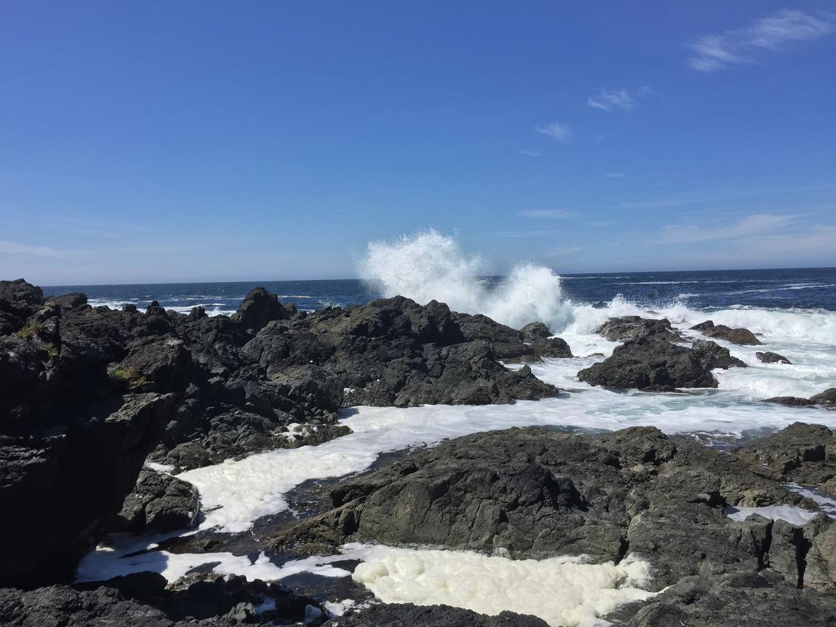 The Francis Boutique Inn Ucluelet Buitenkant foto