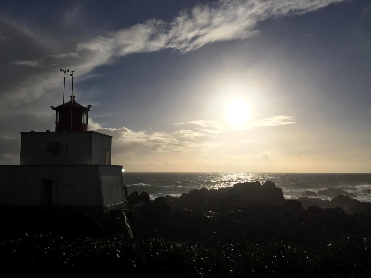 The Francis Boutique Inn Ucluelet Buitenkant foto