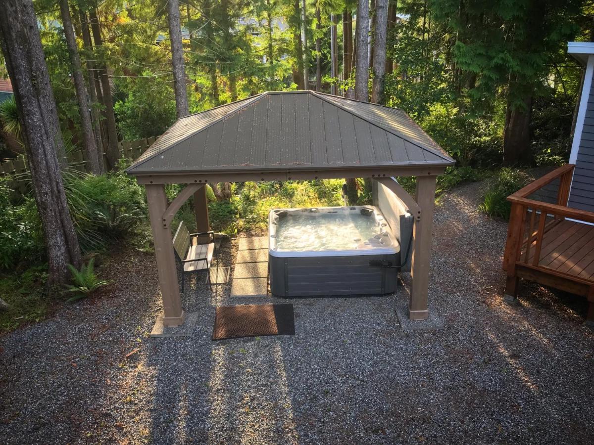 The Francis Boutique Inn Ucluelet Buitenkant foto